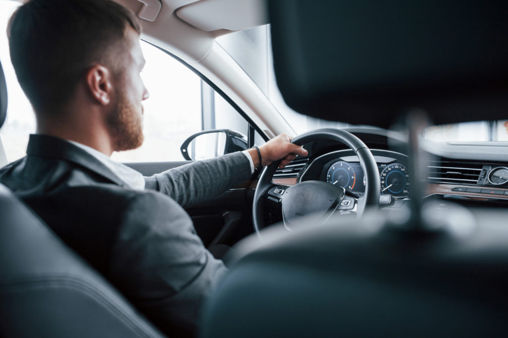 How Much Can You Earn in Poland Working as a Driver for Popular Apps Like Uber and Bolt?