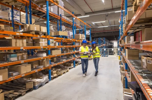 Logistyka w Niemczech i logistyka w Holandii – porównanie pracy i zarobków