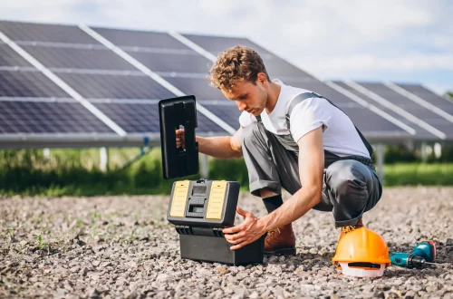 Solar panel installer